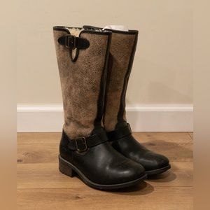 UGG W Chancery Women's Tall Sheepskin Moto Boots